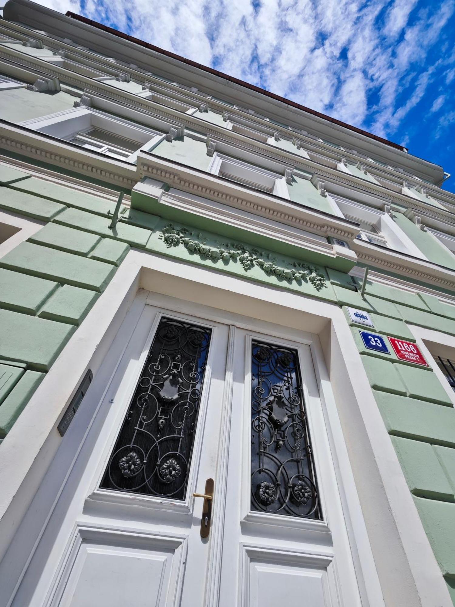Gold Praga